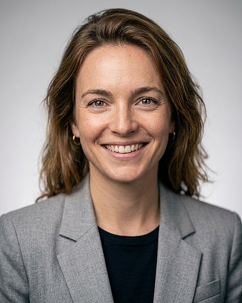 Neutral Gradient / Light Grey · Light gray blazer headshot example